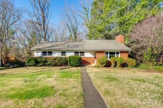 14 Governors Ct Asheville, NC 28805