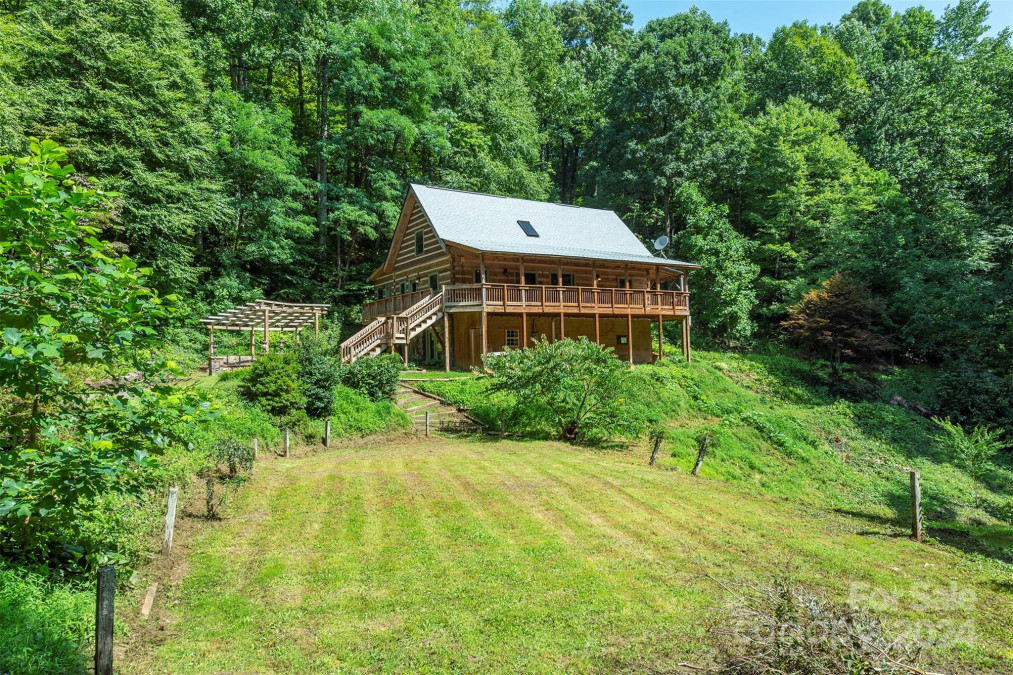 102 Gold Creek Crossing Black Mountain, NC 28711