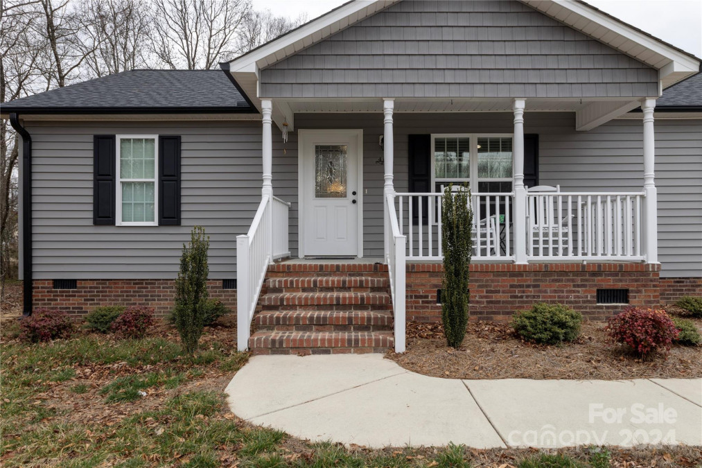 468 Wood Ave Kannapolis, NC 28083