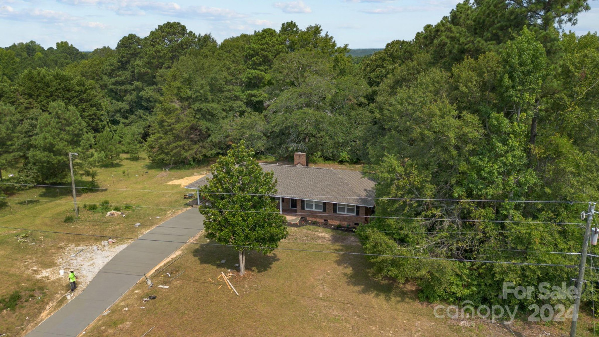 1698 Bay Springs Rd Heath Springs, SC 29058