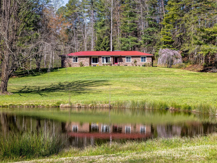 229 Capps Rd Pisgah Forest, NC 28768