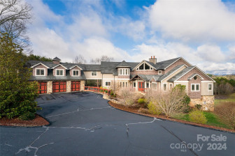 7 Walnut Grove Ln Asheville, NC 28806