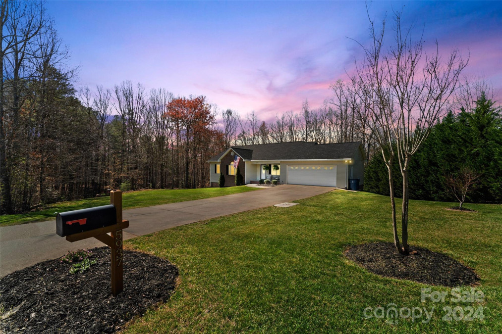 5937 Leil Rd Hickory, NC 28602