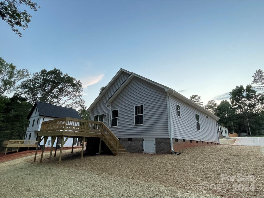 708 Dalton Creek Ln Stanley, NC 28164