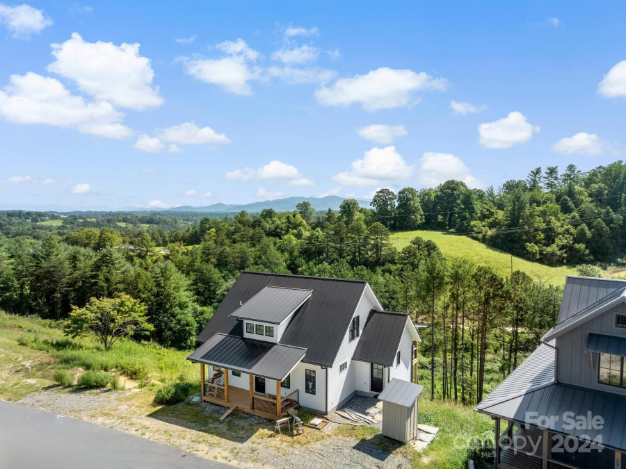 233 Westridge Farm Rd Asheville, NC 28804