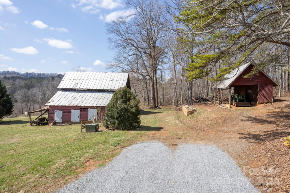 1111 Bills Creek Rd Lake Lure, NC 28746