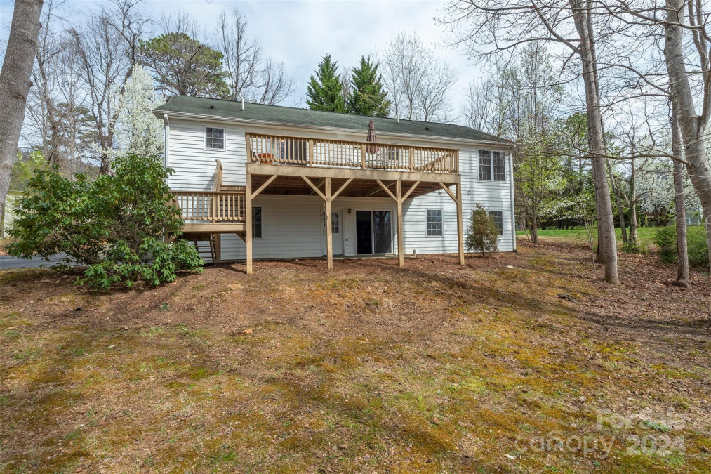 13 Rhododendron Pl Asheville, NC 28805