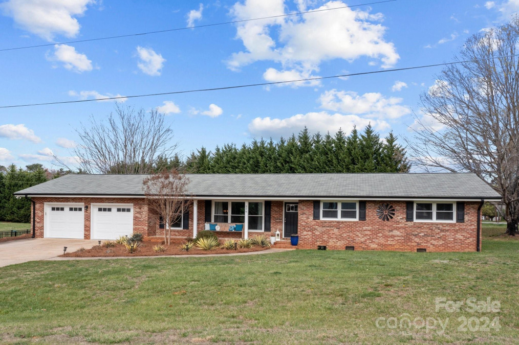 106 Southwood Dr Statesville, NC 28677