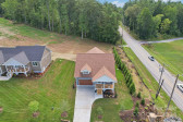 20 Maple Knoll Dr Hendersonville, NC 28792