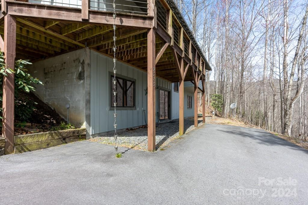 9525 Blackberry Rd Lenoir, NC 28645