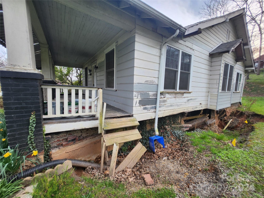 343 French Broad Ave Asheville, NC 28801