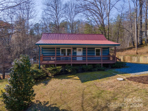 37 Tradition Ln Whittier, NC 28789