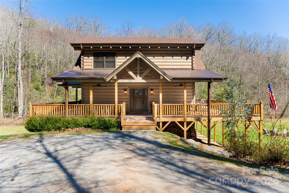 15 Mayapple Ln Black Mountain, NC 28711