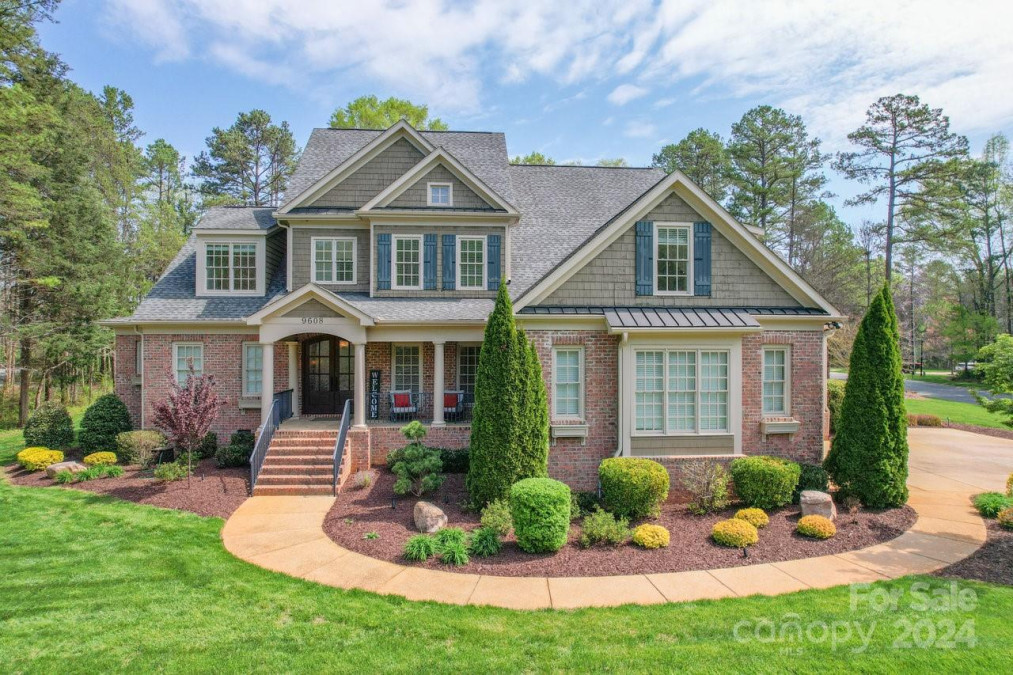 9608 Bales Ln Charlotte, NC 28227