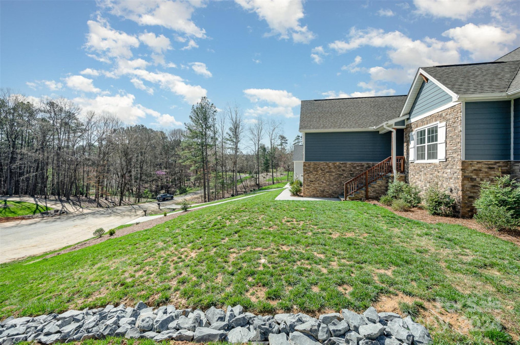 2929 Noritake Trl Albemarle, NC 28001