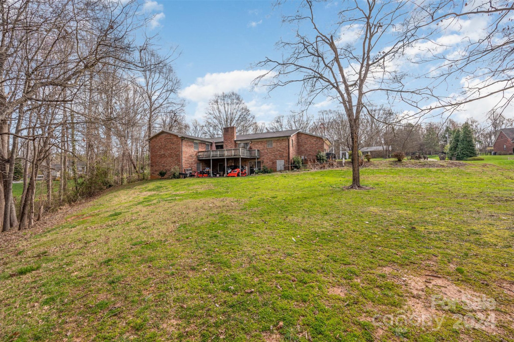 2657 Fines Creek Dr Statesville, NC 28625