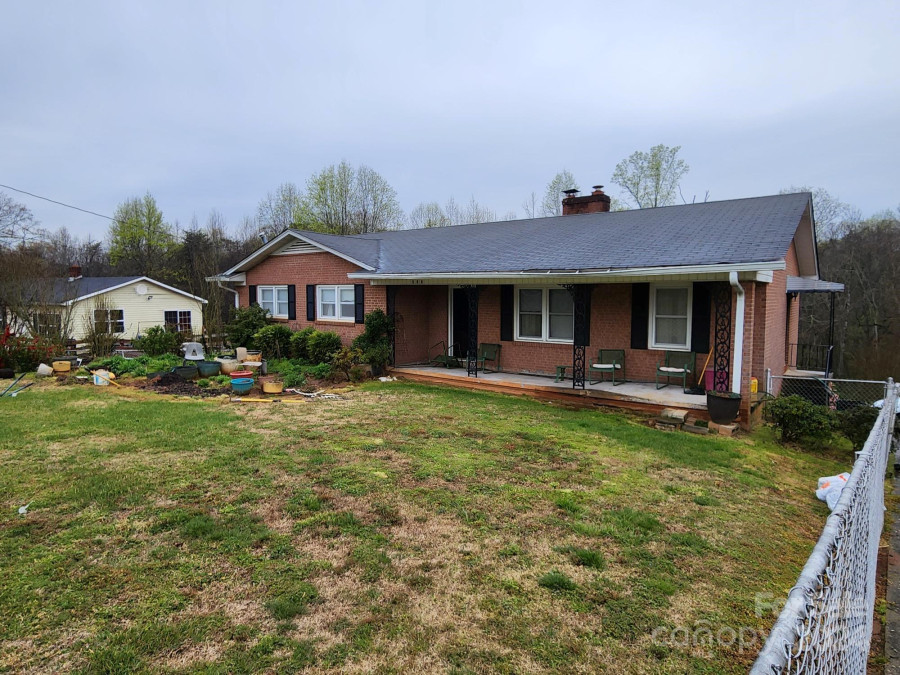 406 Caldwell Ave Newton, NC 28658