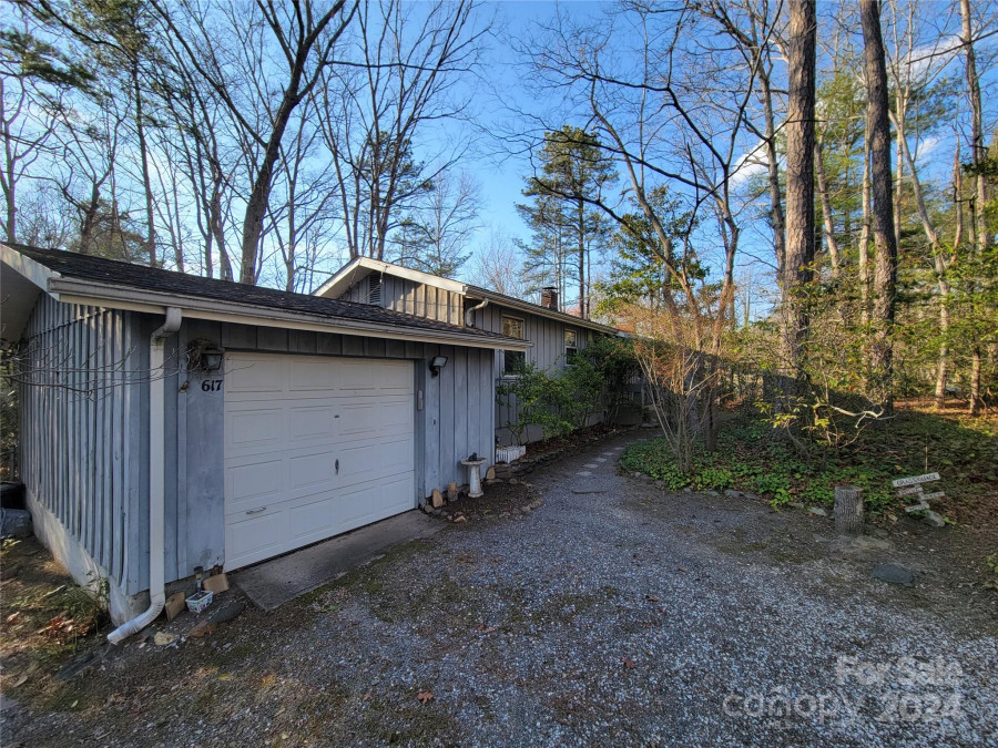 617 Rhododendron Ave Black Mountain, NC 28711