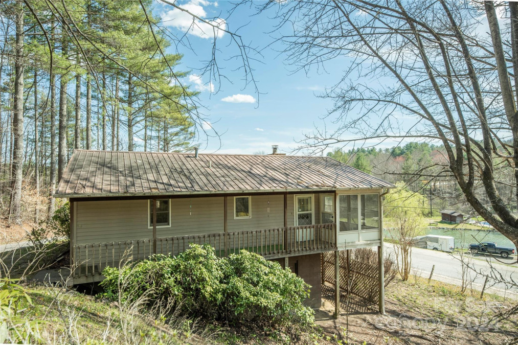 48 Israel Rd Brevard, NC 28712