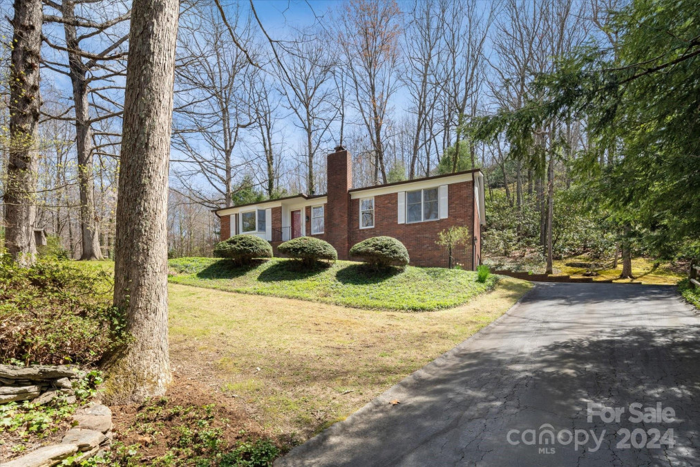 505 Oakwilde Dr Hendersonville, NC 28791