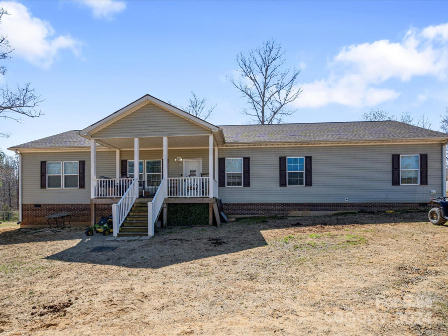 1248 Blacksnake Rd Stanley, NC 28164