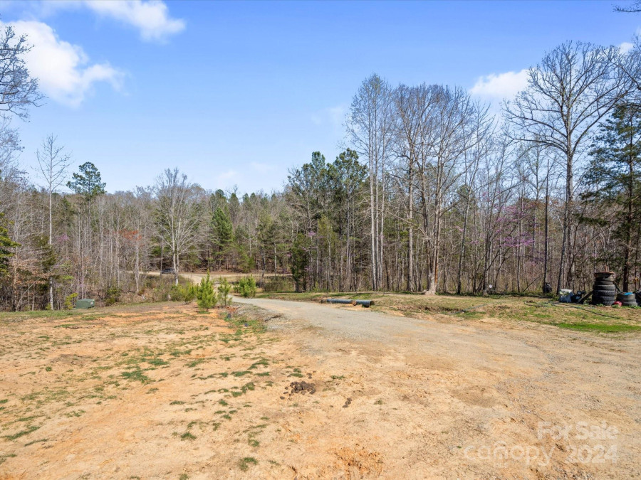 1248 Blacksnake Rd Stanley, NC 28164