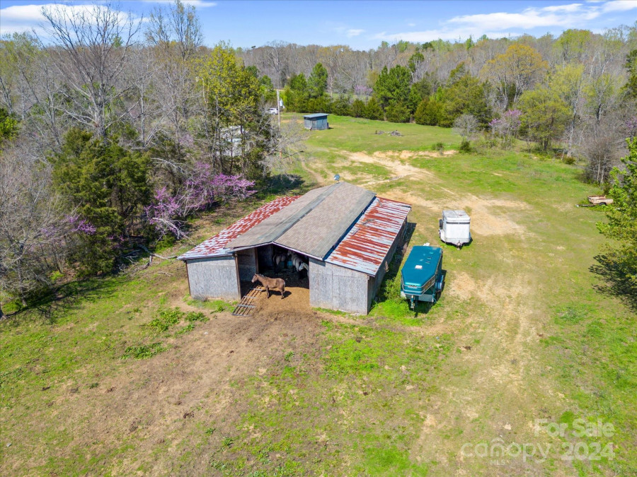 1248 Blacksnake Rd Stanley, NC 28164