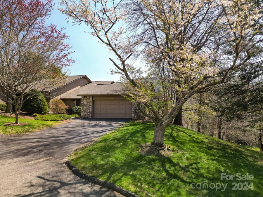 26 Stony Rg Asheville, NC 28804