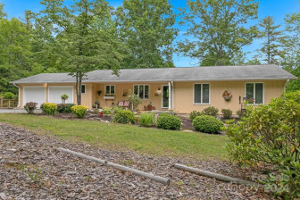 94 Sweetwater Ln Pisgah Forest, NC 28768