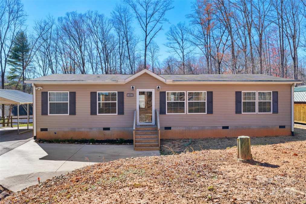 83 Indian Trail Rd Candler, NC 28715