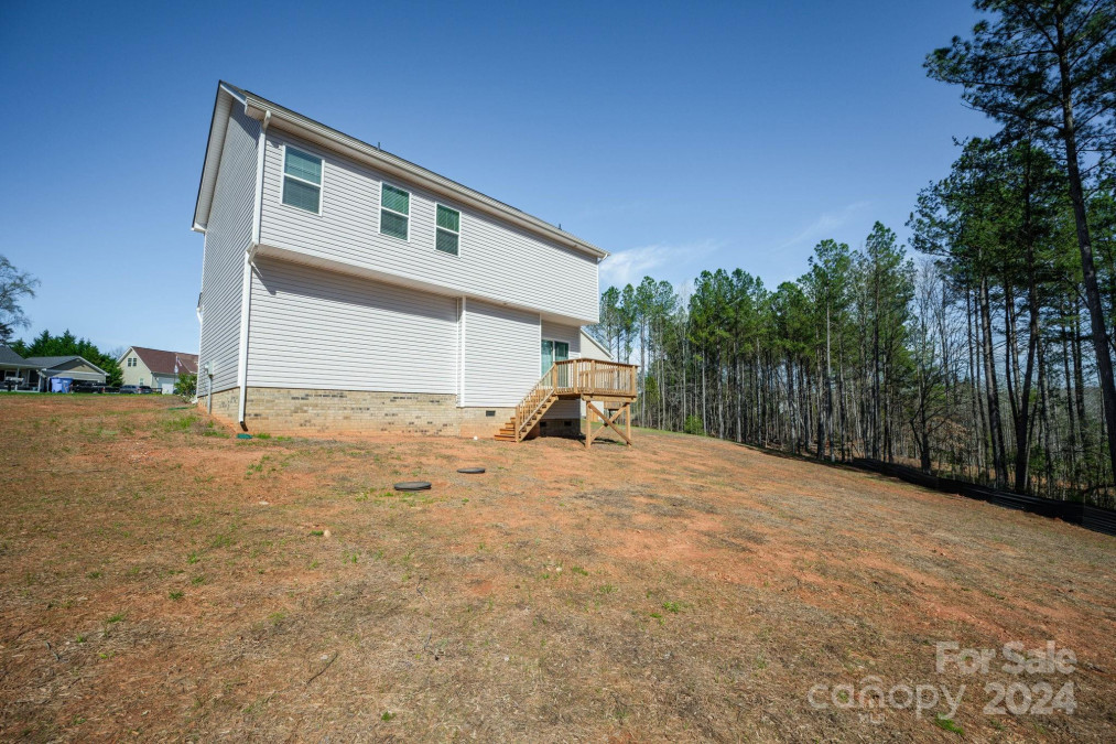 137 Top Flite Dr Statesville, NC 28677