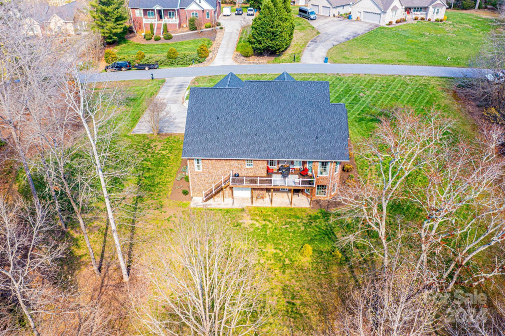 145 Windsor Dr Taylorsville, NC 28681