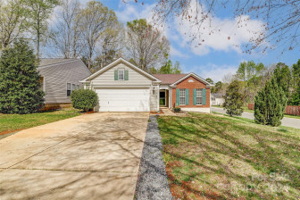 1437 Majestic Meadow Dr Charlotte, NC 28216