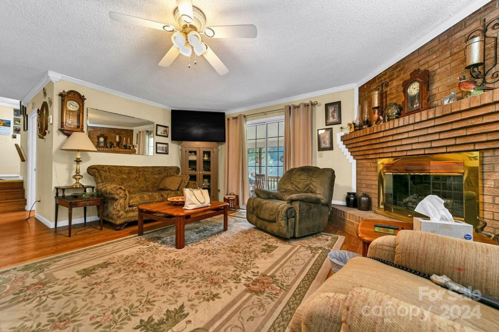 63 Evergreen Cv Pisgah Forest, NC 28768