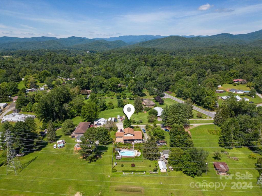 63 Evergreen Cv Pisgah Forest, NC 28768