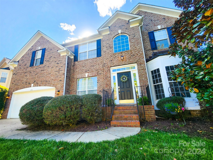 216 Tyndale Ct Waxhaw, NC 28173