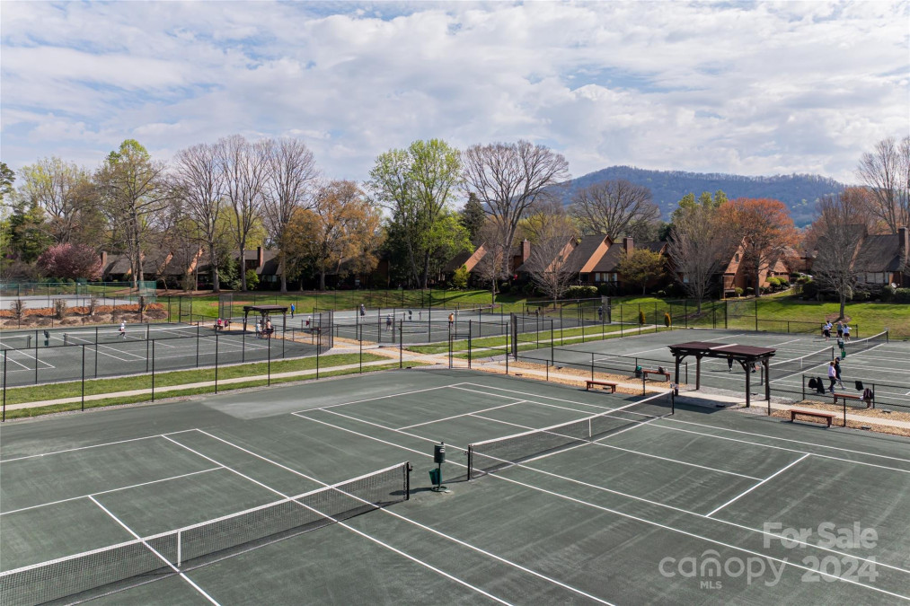 201 Racquet Club Rd Asheville, NC 28803