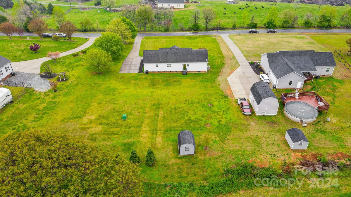 412 Back Acres Ln Kannapolis, NC 28081