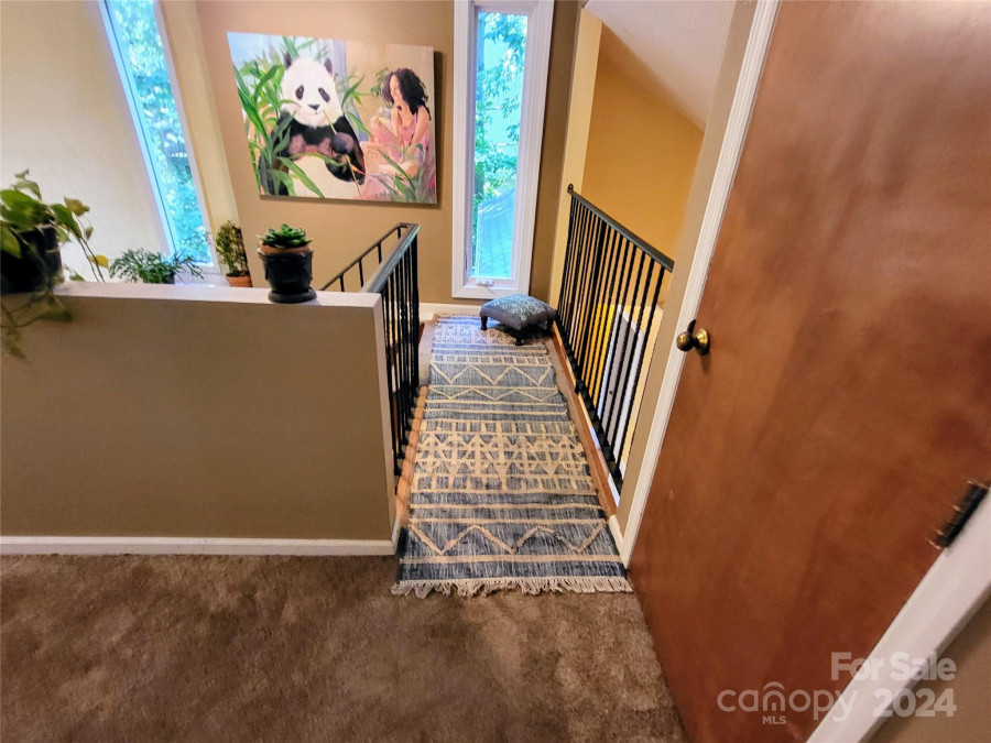 31 Cedarwood Ln Asheville, NC 28803