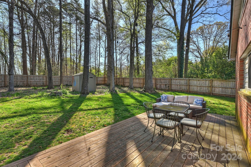 4059 Hiddenbrook Dr Charlotte, NC 28205