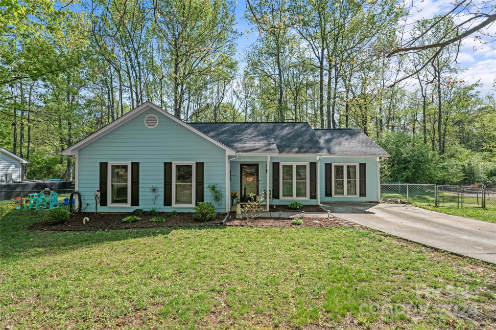 3901 Wonderland Dr Matthews, NC 28104