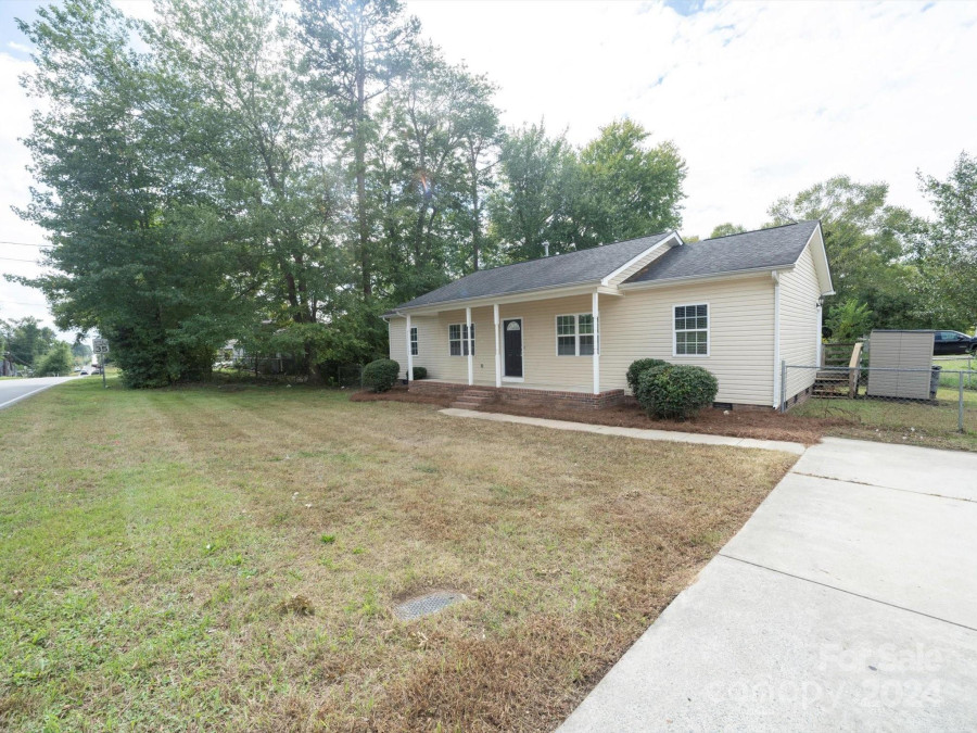 102 Little Texas Rd Kannapolis, NC 28083