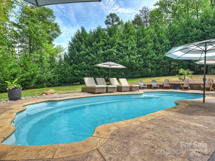 416 Rookery Dr Lake Wylie, SC 29710