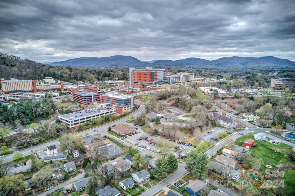 45 Olive St Asheville, NC 28801