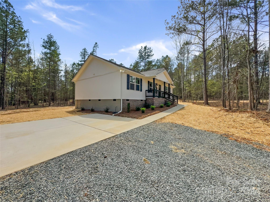 2316 Neill Rd Lancaster, SC 29720