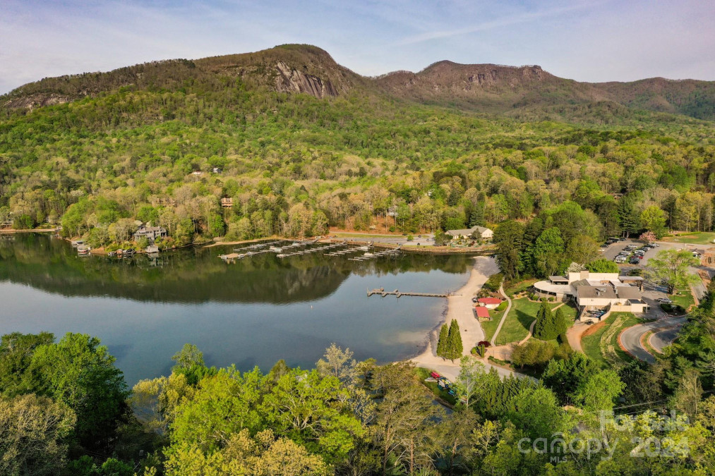 317 Waterside Dr Lake Lure, NC 28746