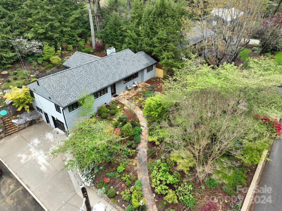 24 Maplewood Rd Asheville, NC 28804