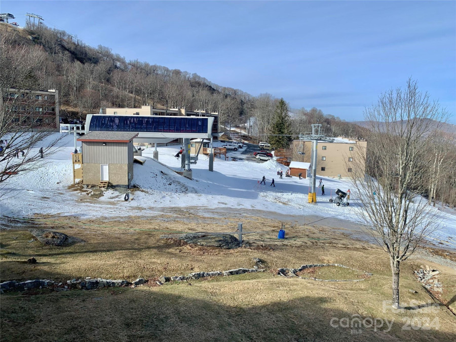 106 Sugar Ski Dr Sugar Mountain, NC 28604