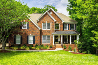 1785 Bentgrass Ln Tega Cay, SC 29708