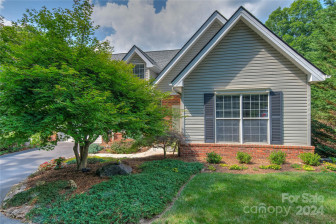 117 Hibiscus Ln Asheville, NC 28803